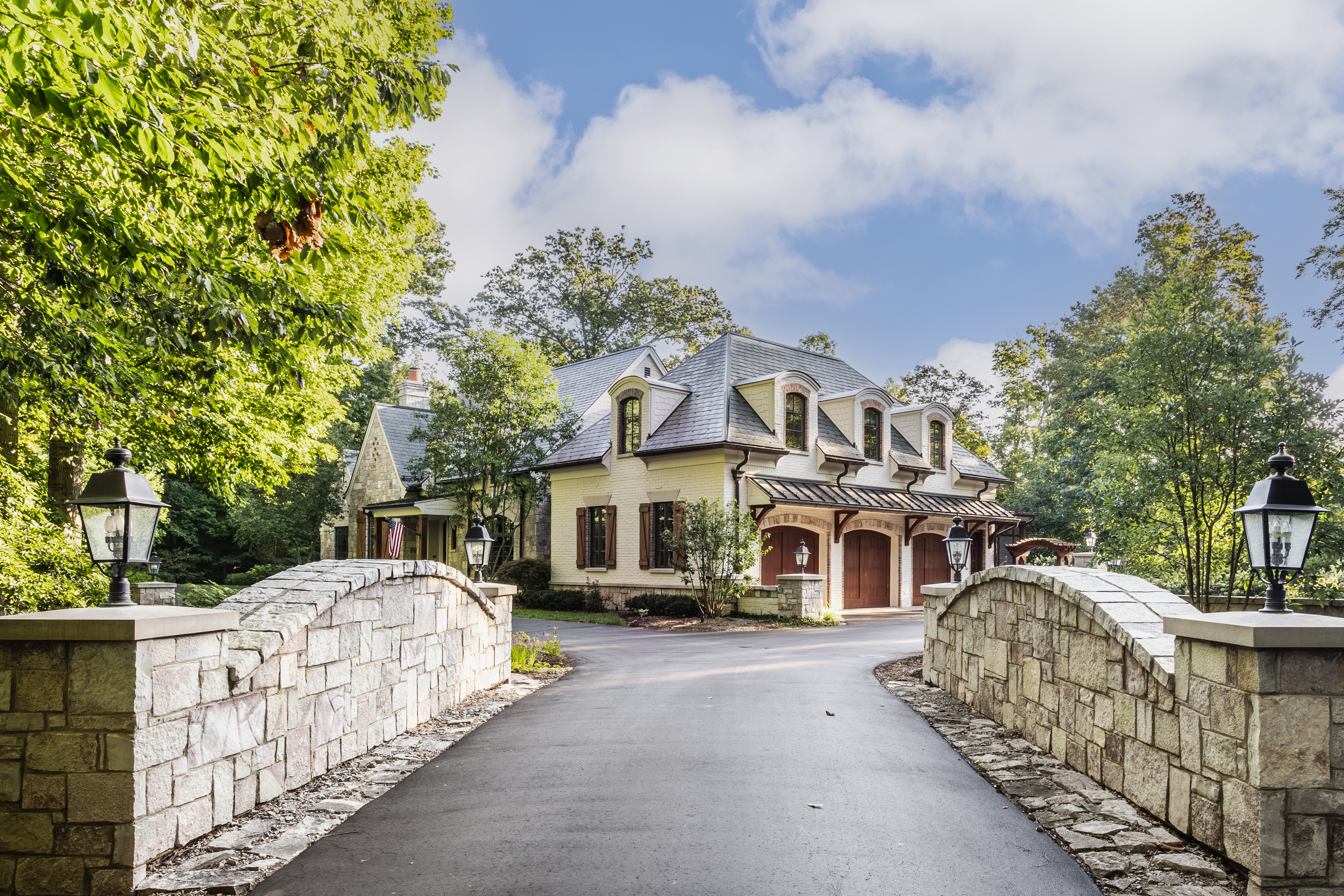 11555 Willow Springs Drive Zionsville IN 46077