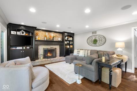 875 Baywood Court Columbus IN 47201