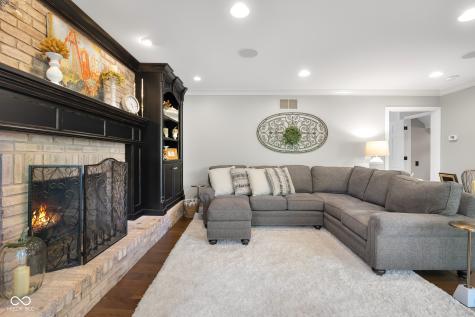 875 Baywood Court Columbus IN 47201