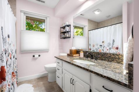 875 Baywood Court Columbus IN 47201