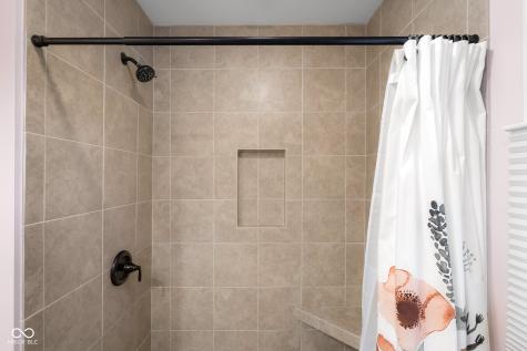 875 Baywood Court Columbus IN 47201