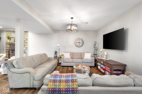 875 Baywood Court Columbus IN 47201