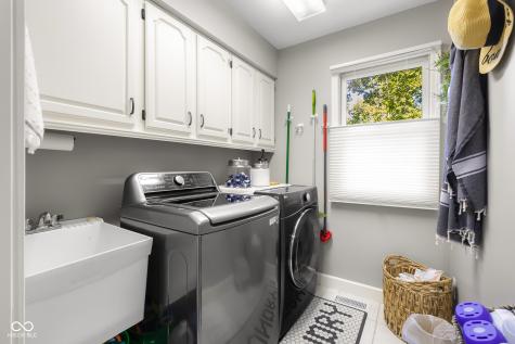 875 Baywood Court Columbus IN 47201