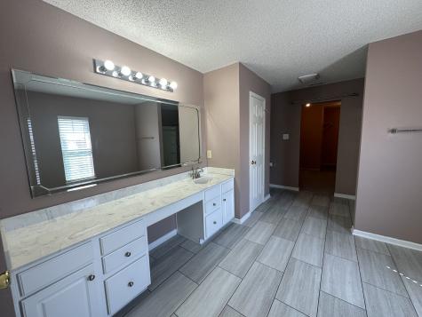 1585 Danielle Drive Indianapolis IN 46231