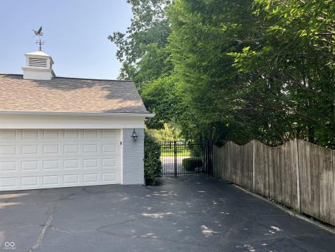 9510 Copley Drive Indianapolis IN 46260