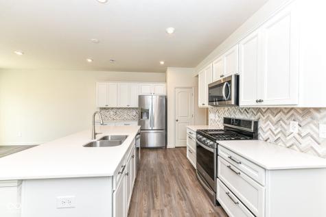 18673 Moray Street Westfield IN 46074