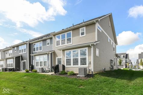 18673 Moray Street Westfield IN 46074