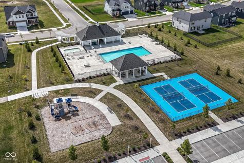 18673 Moray Street Westfield IN 46074