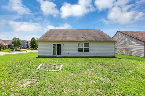 3222 Enclave Lane Greenwood IN 46143