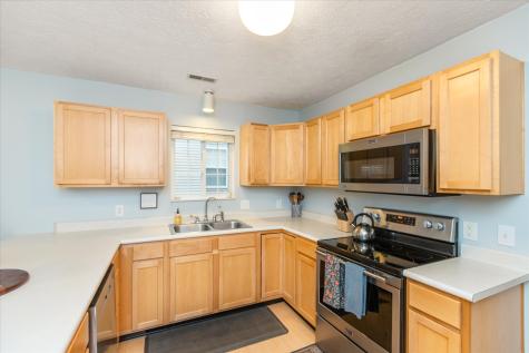 11047 Cowan Lake Court Indianapolis IN 46235