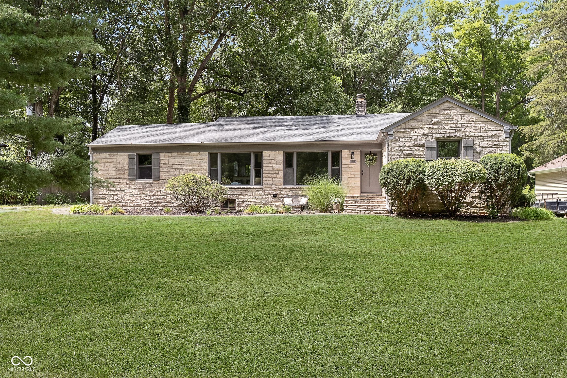 654 W 77th Street North Drive Indianapolis IN 46260