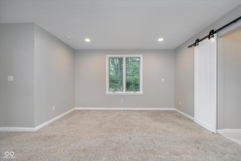654 W 77th Street North Drive Indianapolis IN 46260