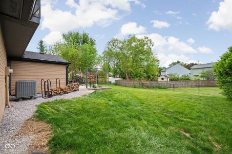 9216 Homeside Drive Indianapolis IN 46250