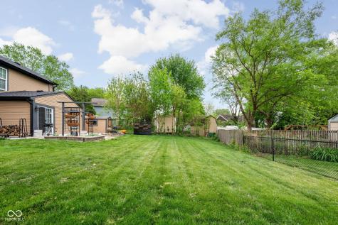 9216 Homeside Drive Indianapolis IN 46250