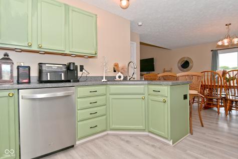 578 Pine Lake Drive Greenwood IN 46143