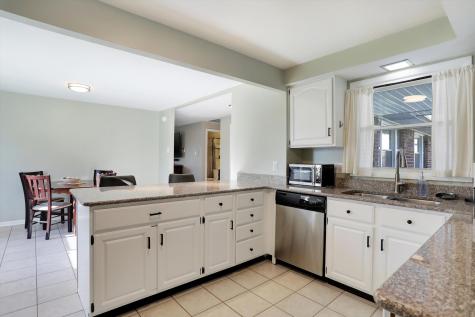 1533 W 79th Street Indianapolis IN 46260