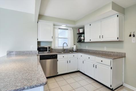 1533 W 79th Street Indianapolis IN 46260