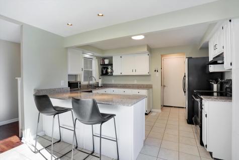 1533 W 79th Street Indianapolis IN 46260