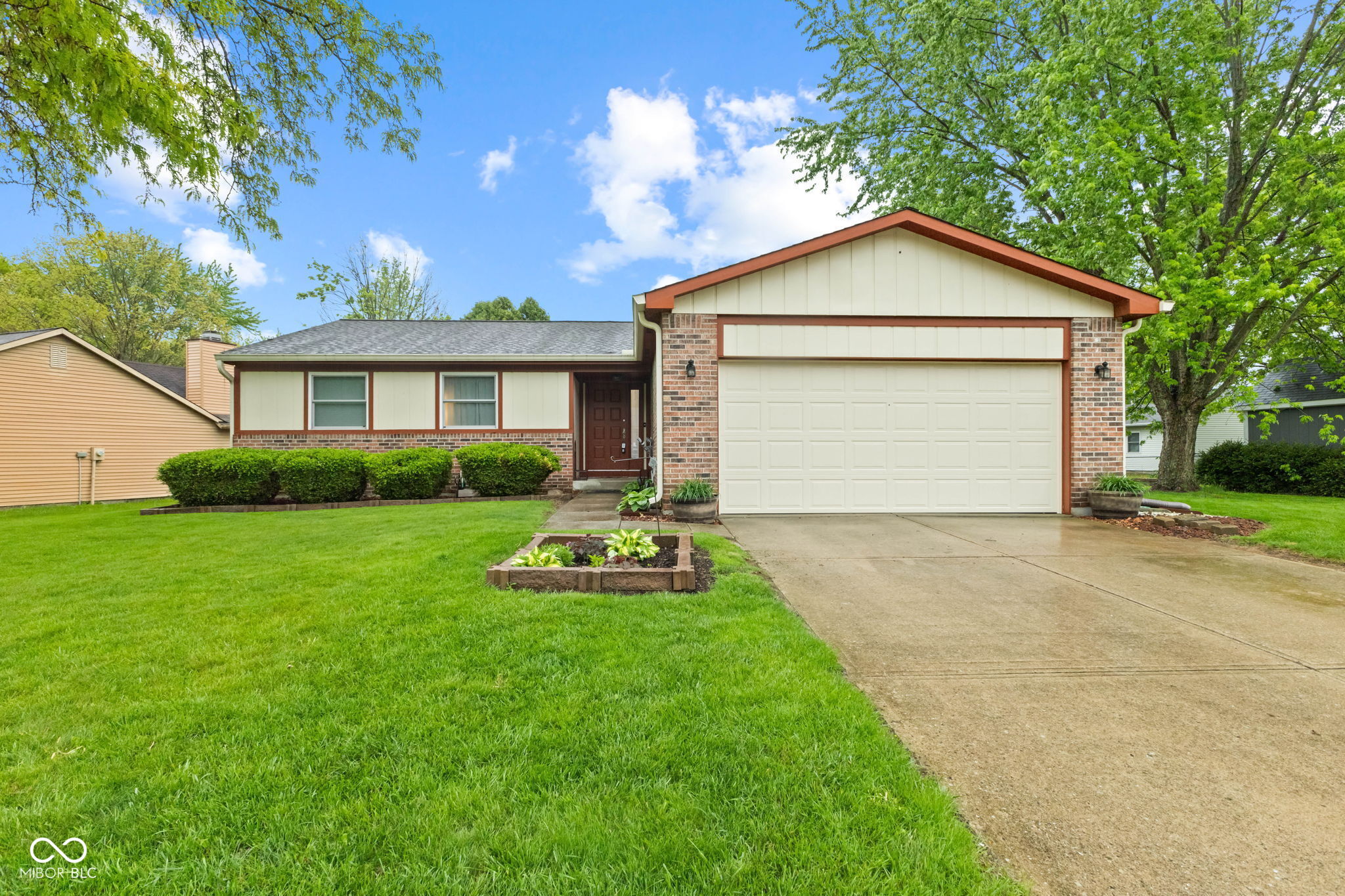 3727 Oil Creek Drive Indianapolis IN 46268