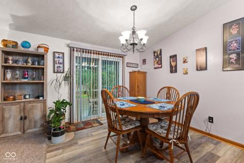 3727 Oil Creek Drive Indianapolis IN 46268