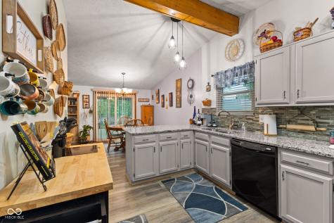 3727 Oil Creek Drive Indianapolis IN 46268
