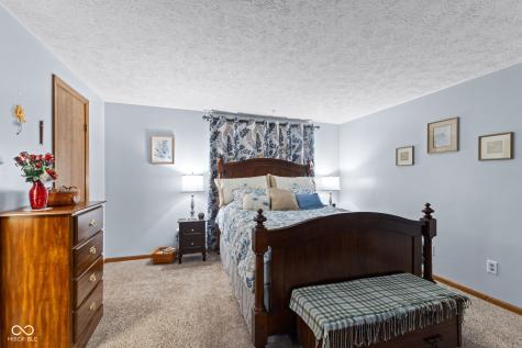 3727 Oil Creek Drive Indianapolis IN 46268