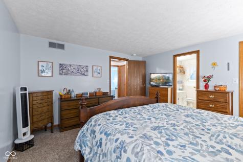 3727 Oil Creek Drive Indianapolis IN 46268