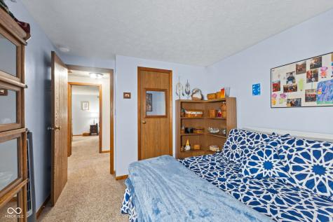3727 Oil Creek Drive Indianapolis IN 46268