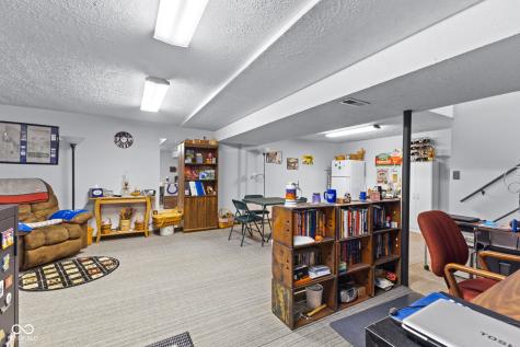 3727 Oil Creek Drive Indianapolis IN 46268