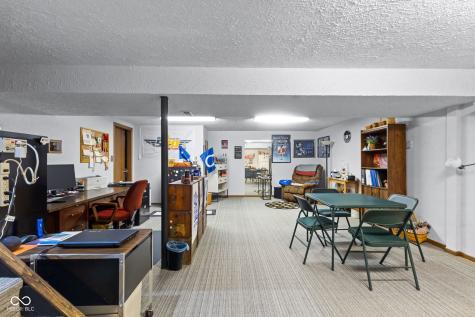 3727 Oil Creek Drive Indianapolis IN 46268