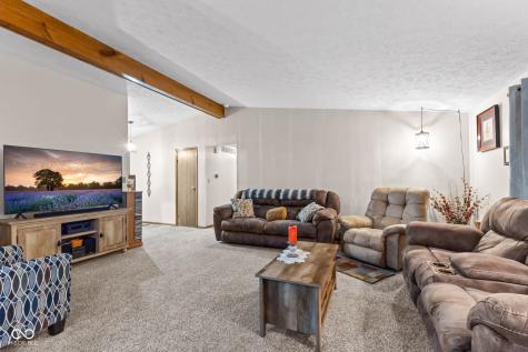 3727 Oil Creek Drive Indianapolis IN 46268
