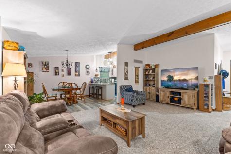 3727 Oil Creek Drive Indianapolis IN 46268