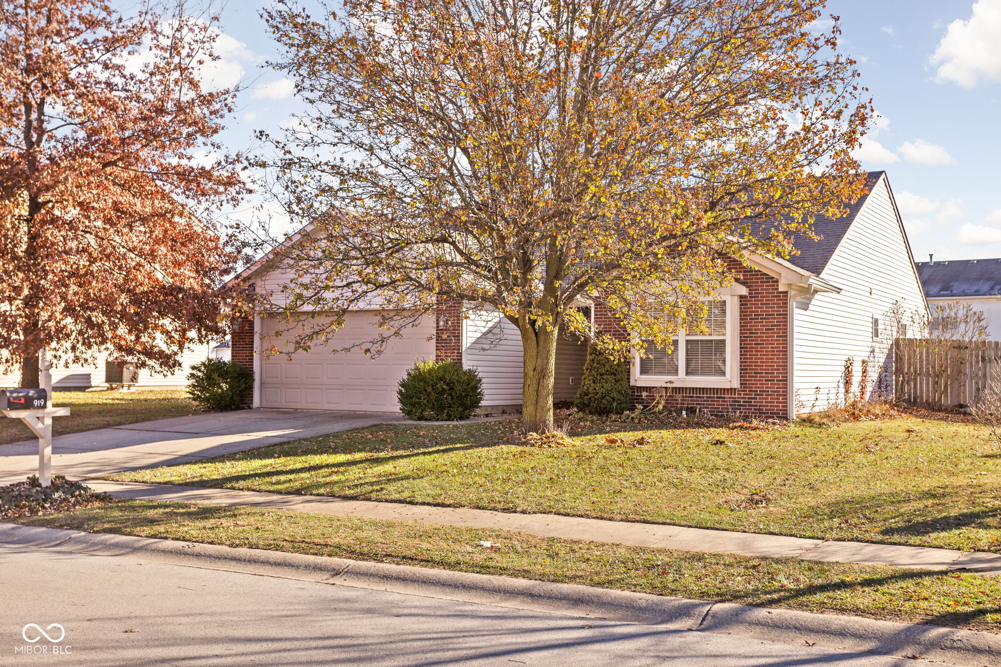 919 Comb Run Lane Avon IN 46123