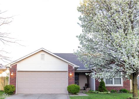 919 Comb Run Lane Avon IN 46123
