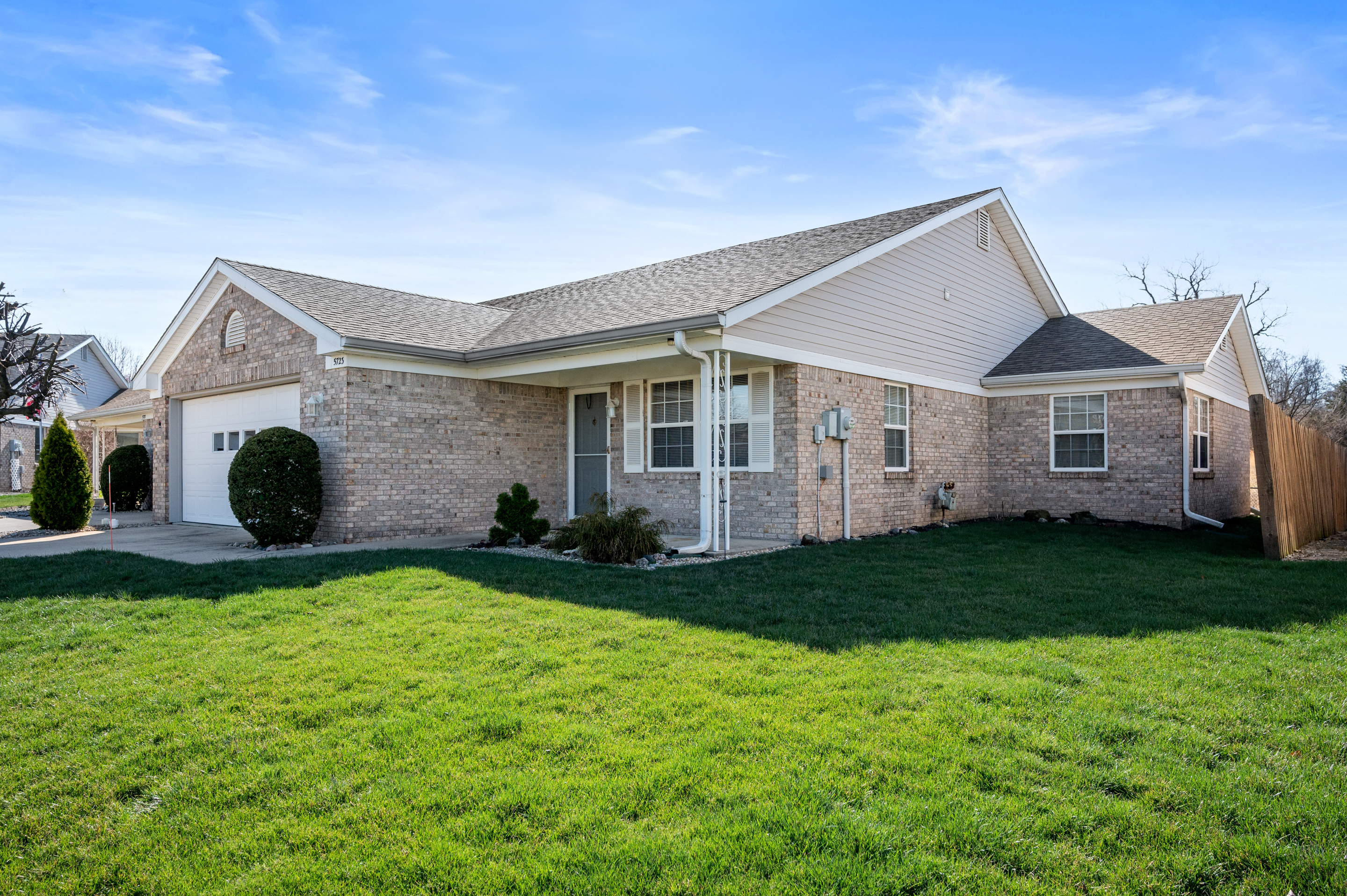 5723 Spring Mist Circle Indianapolis IN 46237