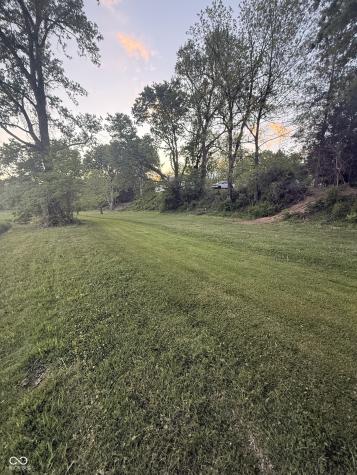 539 E Washington Street Morgantown IN 46160