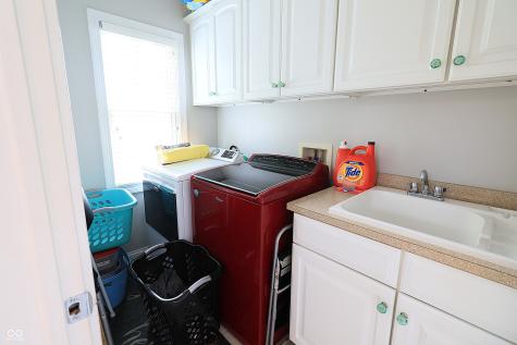 8605 Shamrock Lane Yorktown IN 47396