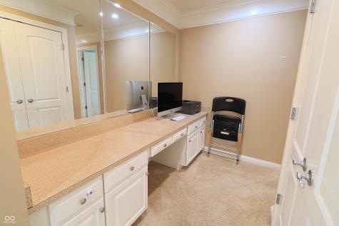 8605 Shamrock Lane Yorktown IN 47396