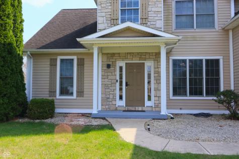 8605 Shamrock Lane Yorktown IN 47396