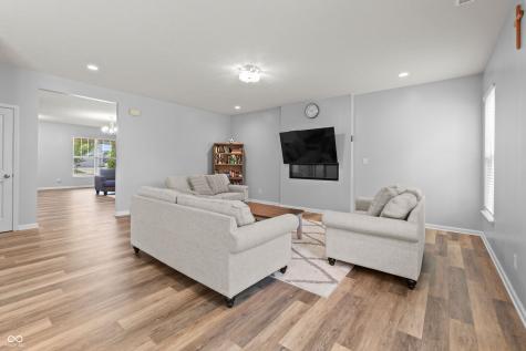 8223 Morera Court Indianapolis IN 46237