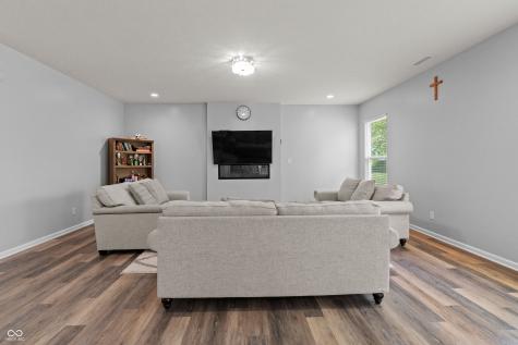 8223 Morera Court Indianapolis IN 46237