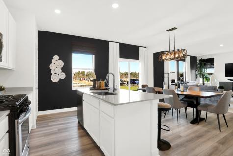 1534 Pine Circle Franklin IN 46131