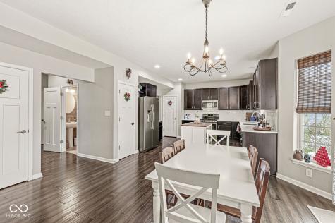 6329 Silver Leaf Drive Zionsville IN 46077