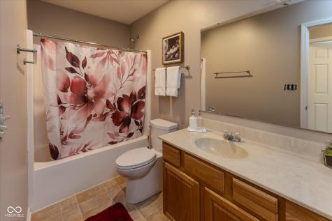 13723 Gladden Lane Fishers IN 46038