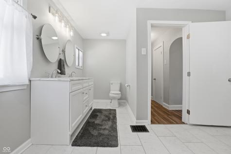4912 Evanston Avenue Indianapolis IN 46205