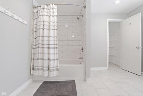4912 Evanston Avenue Indianapolis IN 46205