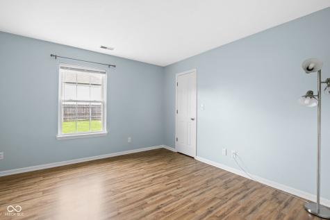 11024 Oakspring Drive Indianapolis IN 46239