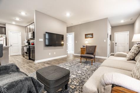 6350 Filly Circle Indianapolis IN 46260