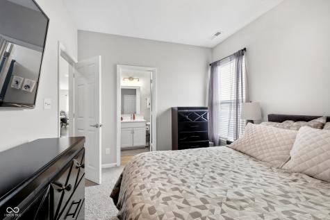 4144 Homestead Drive Whitestown IN 46075