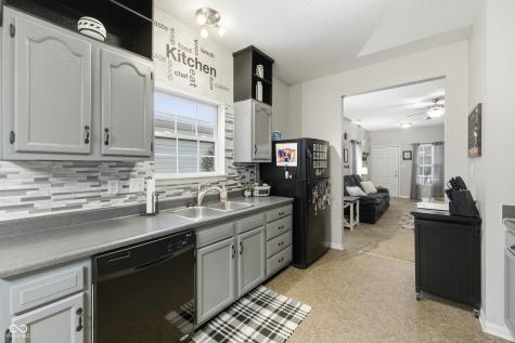 5763 Dollar Forge Drive Indianapolis IN 46221